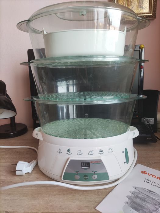 Aparat de gătit cu abur