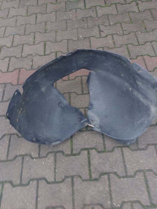Vând apărătoare noroi partea stingă pentru vw golf 5