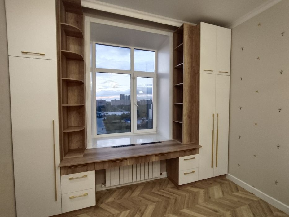 Специалисть  сборке и установке интерьеров