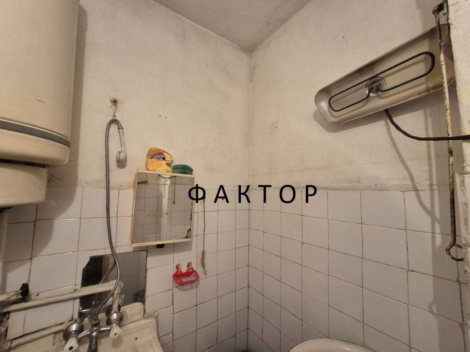 Продава се Двустаен апартамент в Пловдив, Христо Смирненски - 70 кв.м за 1043 €/кв.м - Снимка #5