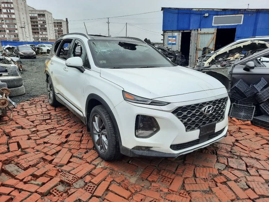 Авторазбор Хюндай Сантафе Год: 2019 Обьем: 2.4 Автомат 4 Вд