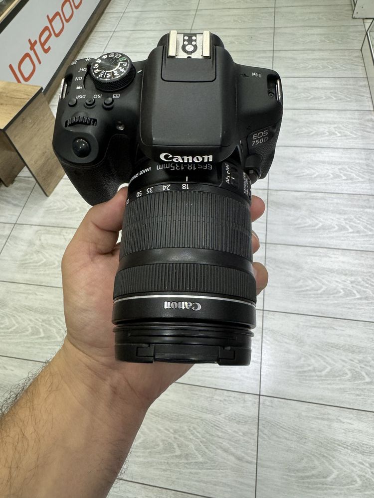 Canon 750D 18-135mm STM
