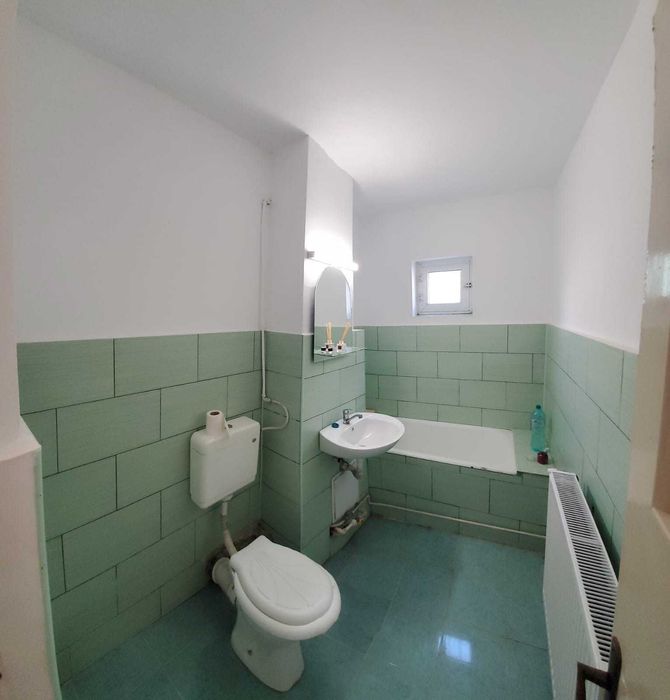 Vânzare apartament 2 camere, semidecomandat, Târgoviste