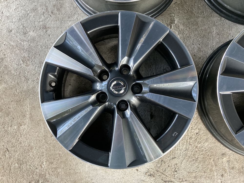 Оригинални джанти Nissan / Нисан 17" 5х114.3