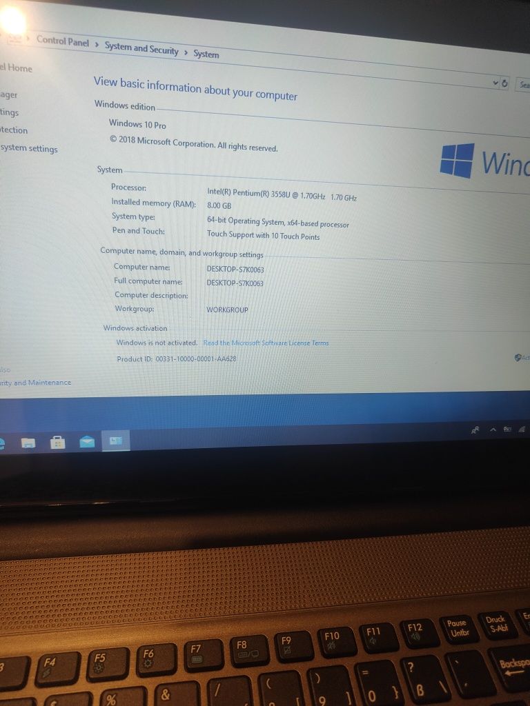 Medion Akoya proc Intel 1,7ghz ram 8gb hard disk 500gb touchscreen 15,
