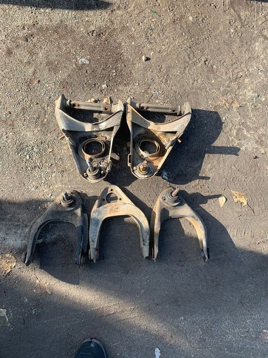 Продам рычаги на ВАЗ