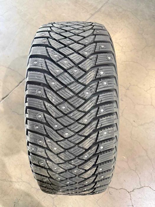 235 45 R18 зимние шины Goodyear  Arctic 2 новые 2025 год Польша