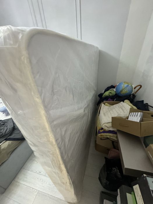 Продам матрас 160*200 новый