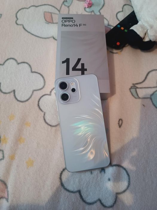 Vând oppo reno 14 f 5 g 256 gb 8 g RAM