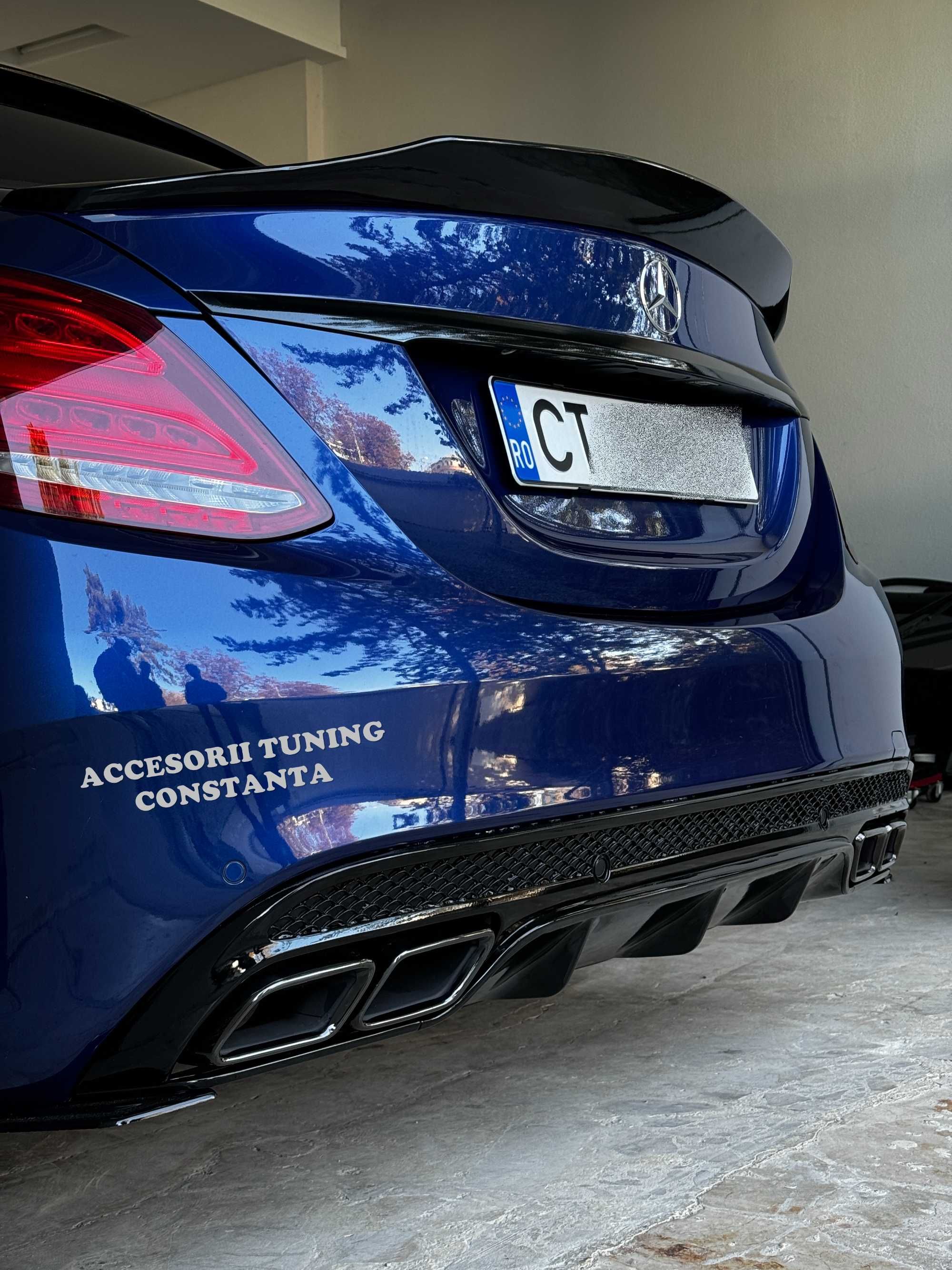 Difuzor Bara Spate + Tips uri - Mercedes W205 C63 Black Design