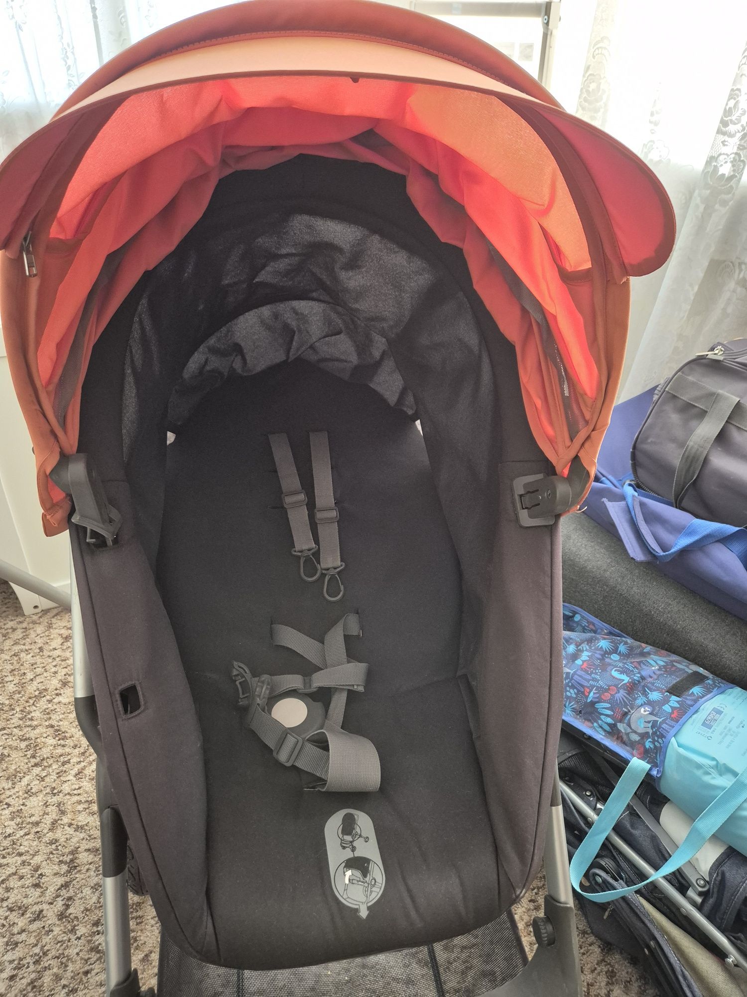 Бебешка количка Stokke schoot