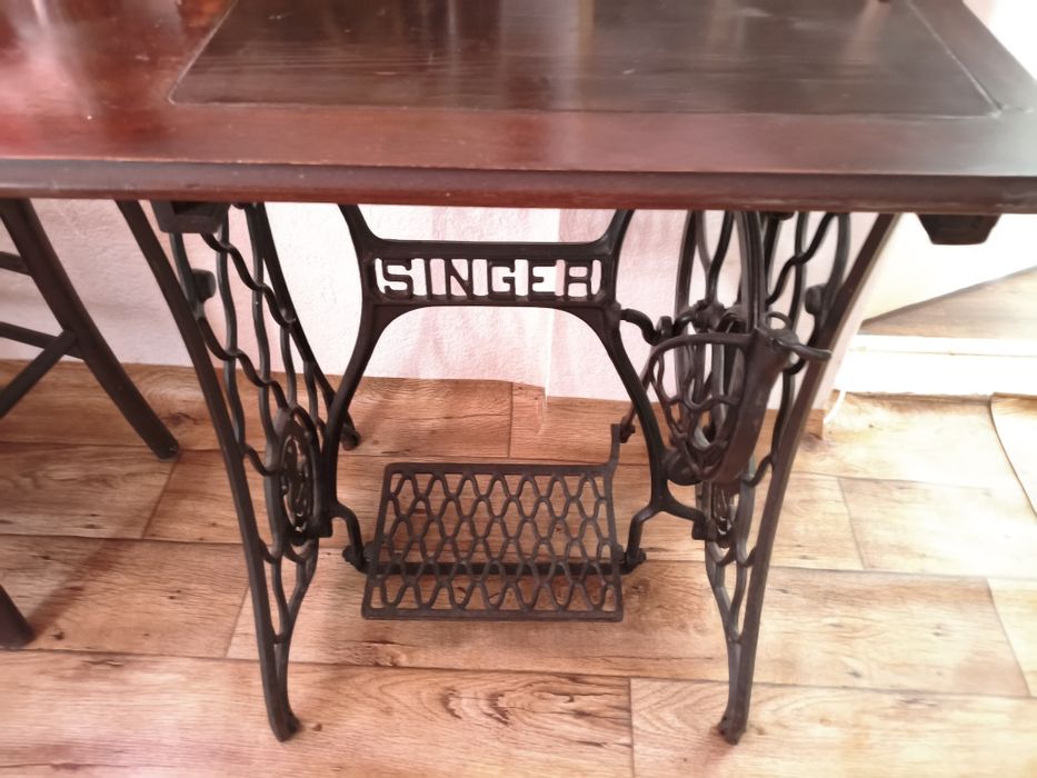 Маса от машина Сингер Singer