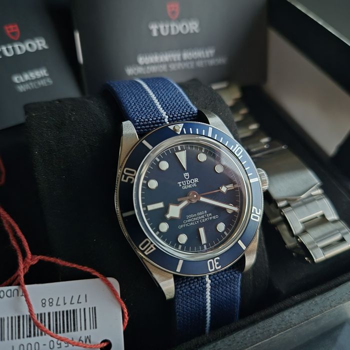 Tudor Black bay 54 - 39mm
