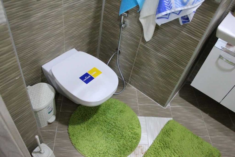 Продавам обзаведен двустаен апартамент в гр. Бургас