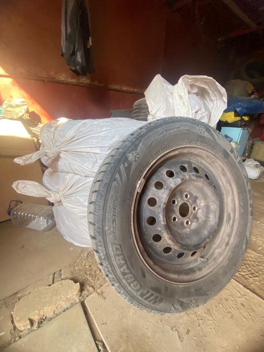 Шины с дисками (б/у)