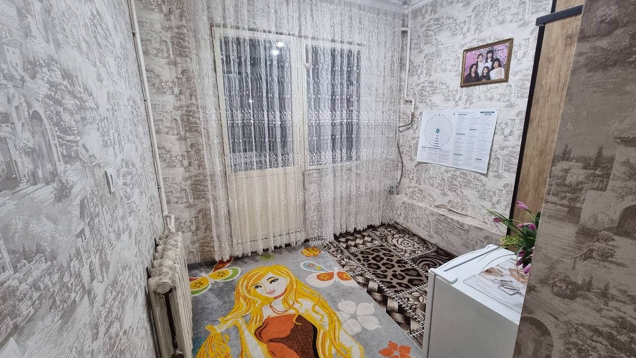 Продаю квартиру Яшнабадский р-он Авиасозлар-2. 1-ком 1-этаж 9-этажном