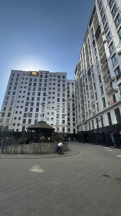 Срочно продаётся 1 комнатная возле Самарканд Дарвоза в новостройке