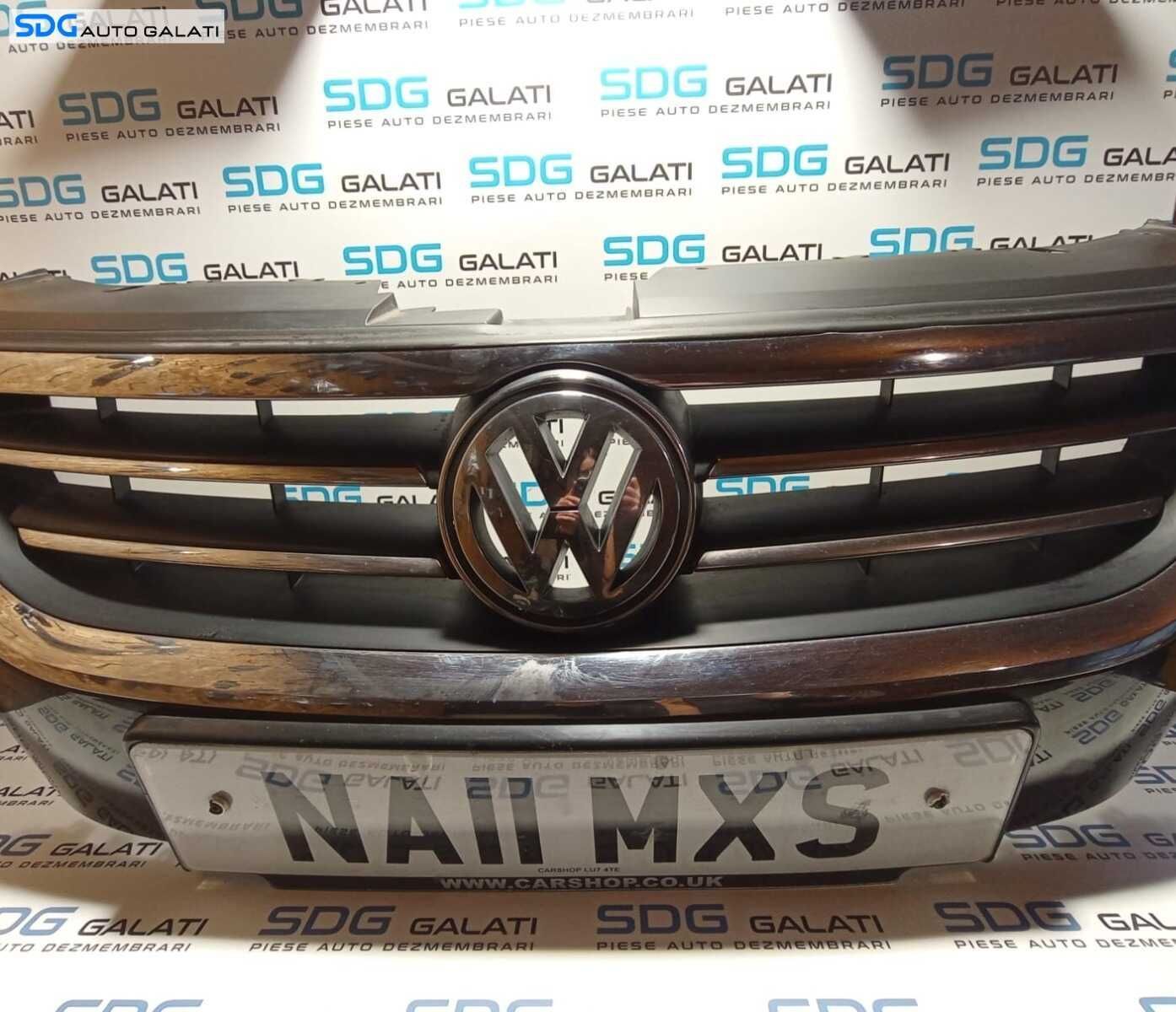 Grila Centrala cu Sigla Emblema Radiator de pe Bara Spoiler Fata Volkswagen Passat CC 2009 - 2012 Cod 3C8853651P 1K5853600 3C0853600A [M3750]