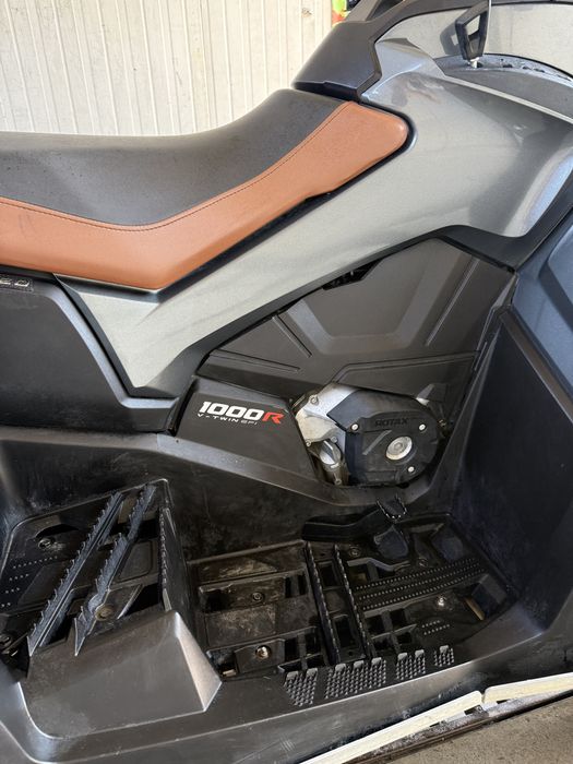 Can am 1000r outlender ltd 2023