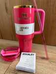 Stanley Quencher H2.0 Tumbler – Ediție limitată Wicked x Ariana Grande