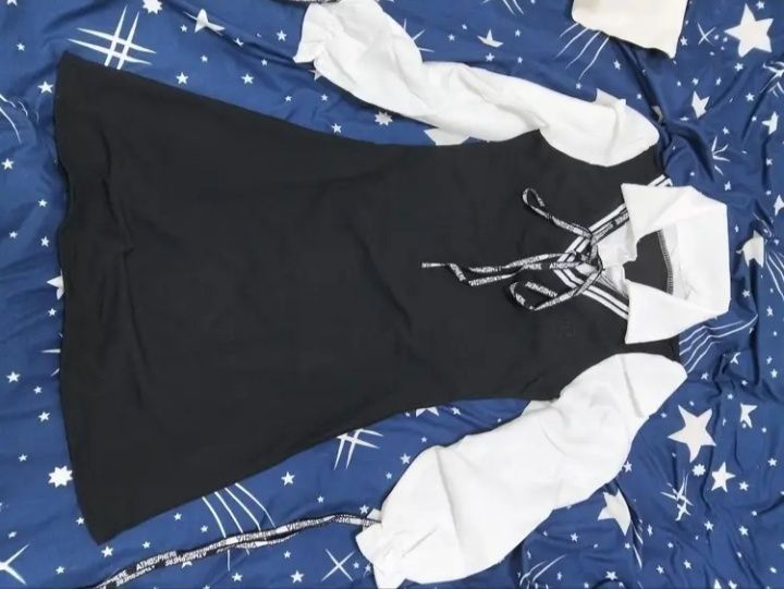 Продам платье школьное