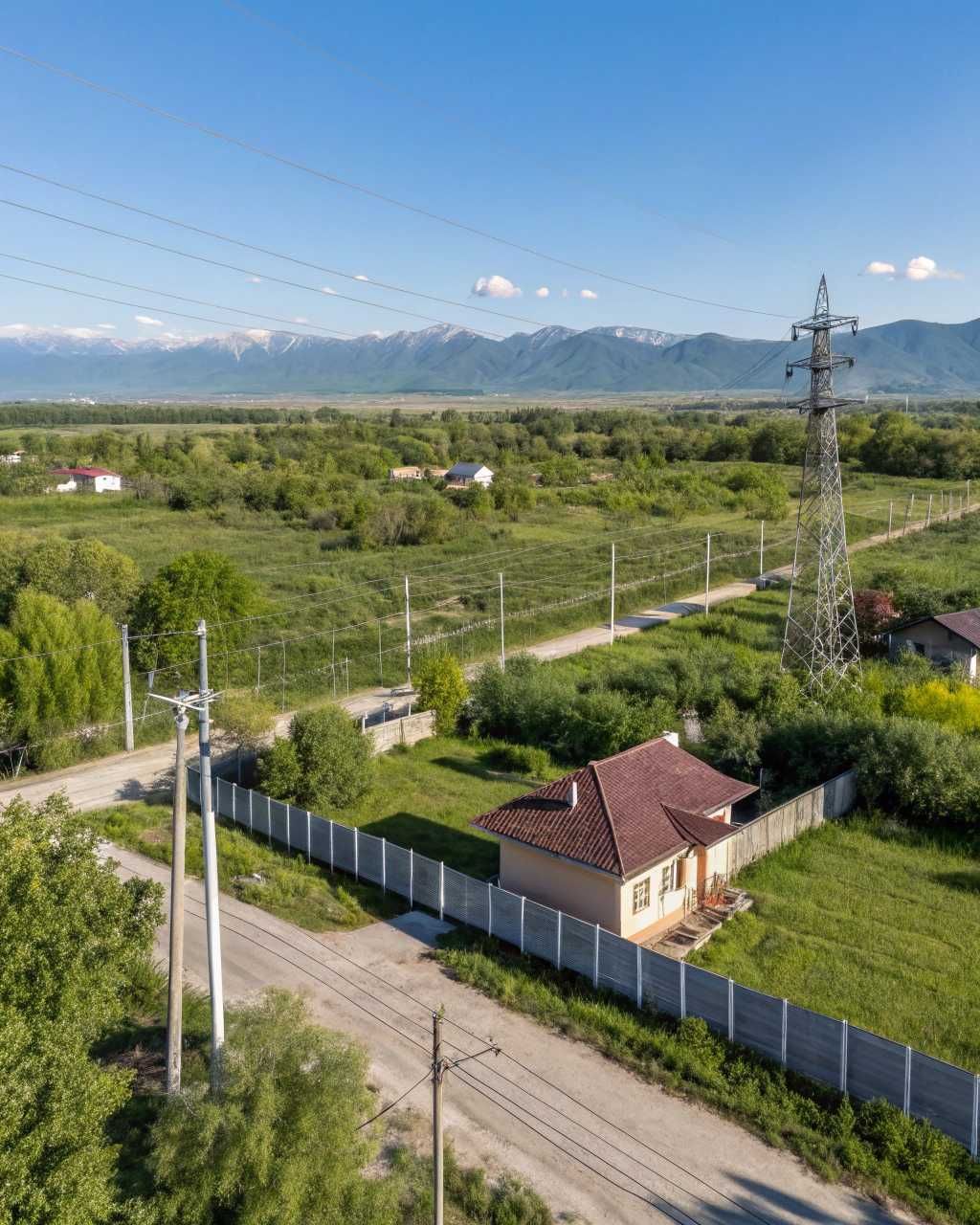 п. Долан, 10 соток - 6 млн. тенге. Отличное расположение!