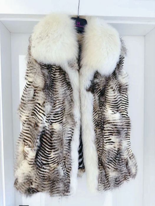 Пухкав елек с естествен косъм от рис и полярна лисица