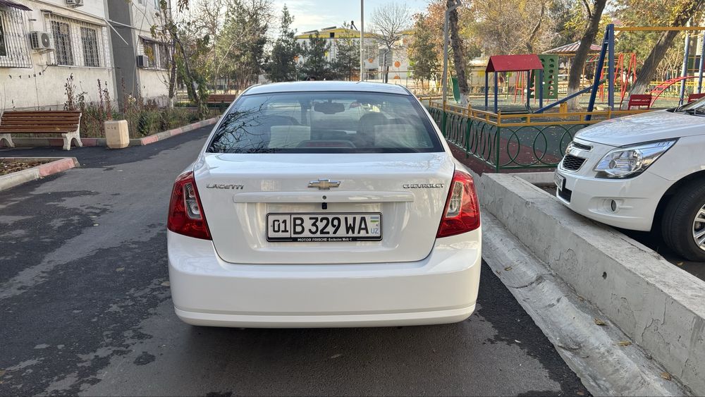 Gentra 2015 года