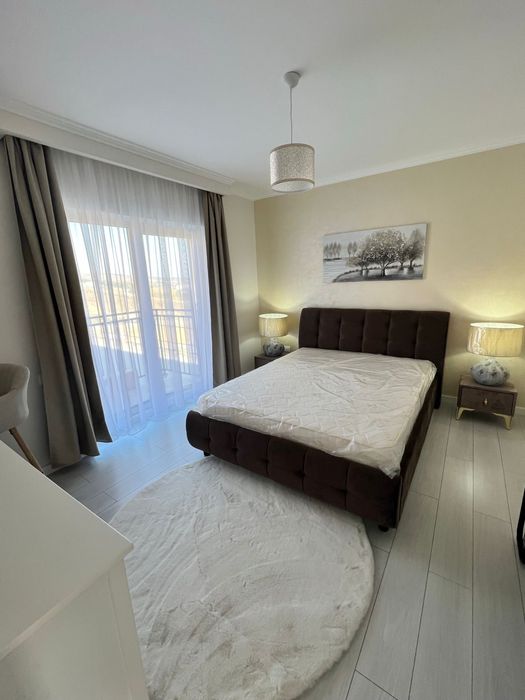 Vand Apartament 3 camere Mobilat , Utilat