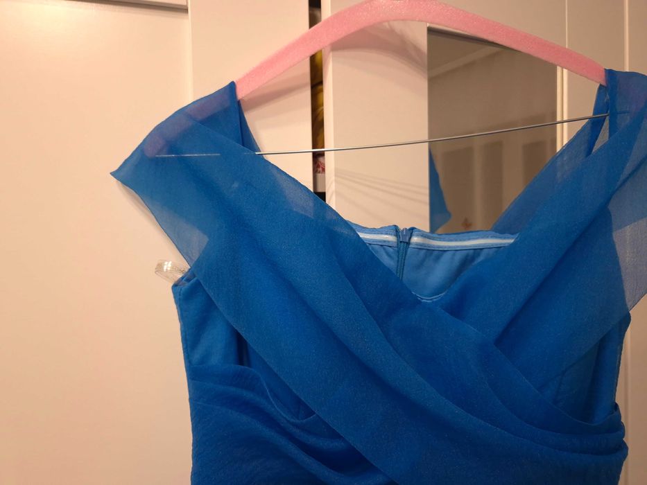 Vand rochie de ocazie / nunta