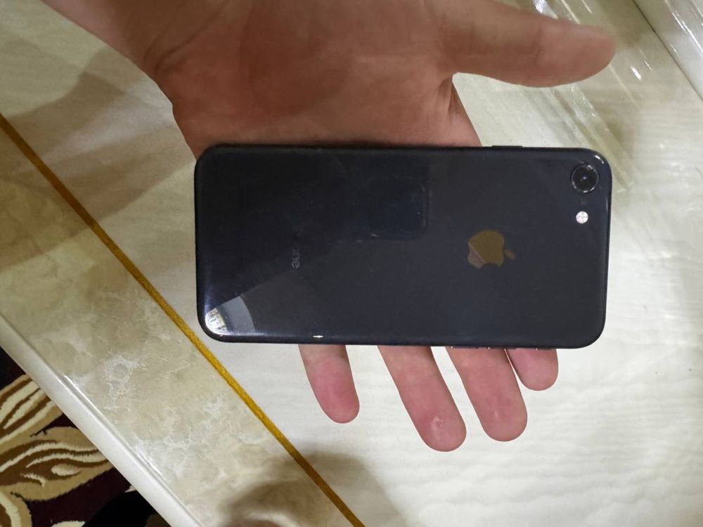 Iphone 8 64gb kar dak bor Srochni