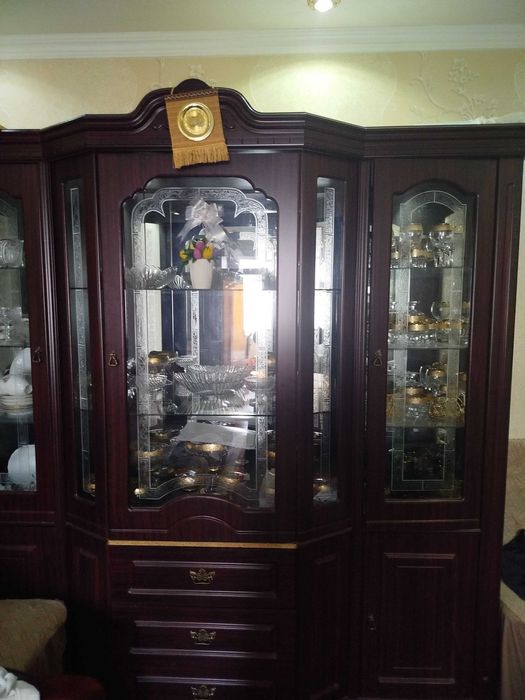 мебель стенка и кресло диван  б/у