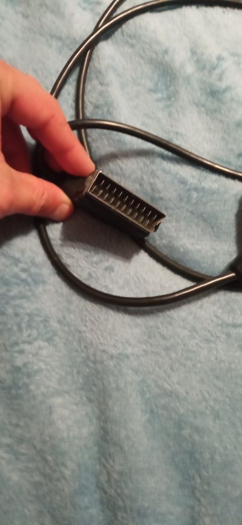 cablu scart utilizat