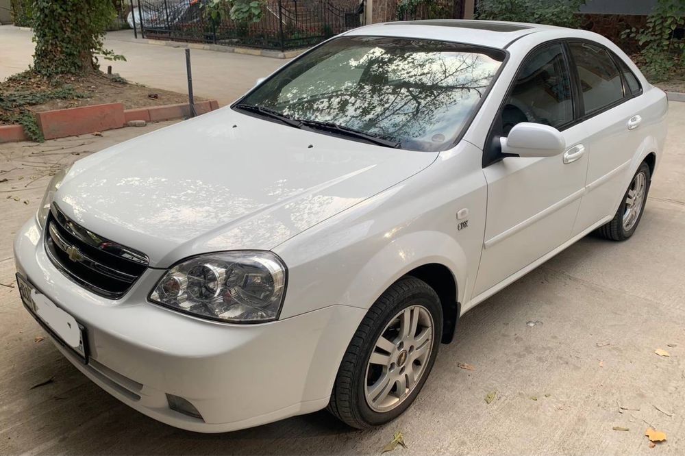 Lacetti 1,8 автомат 3 позиция