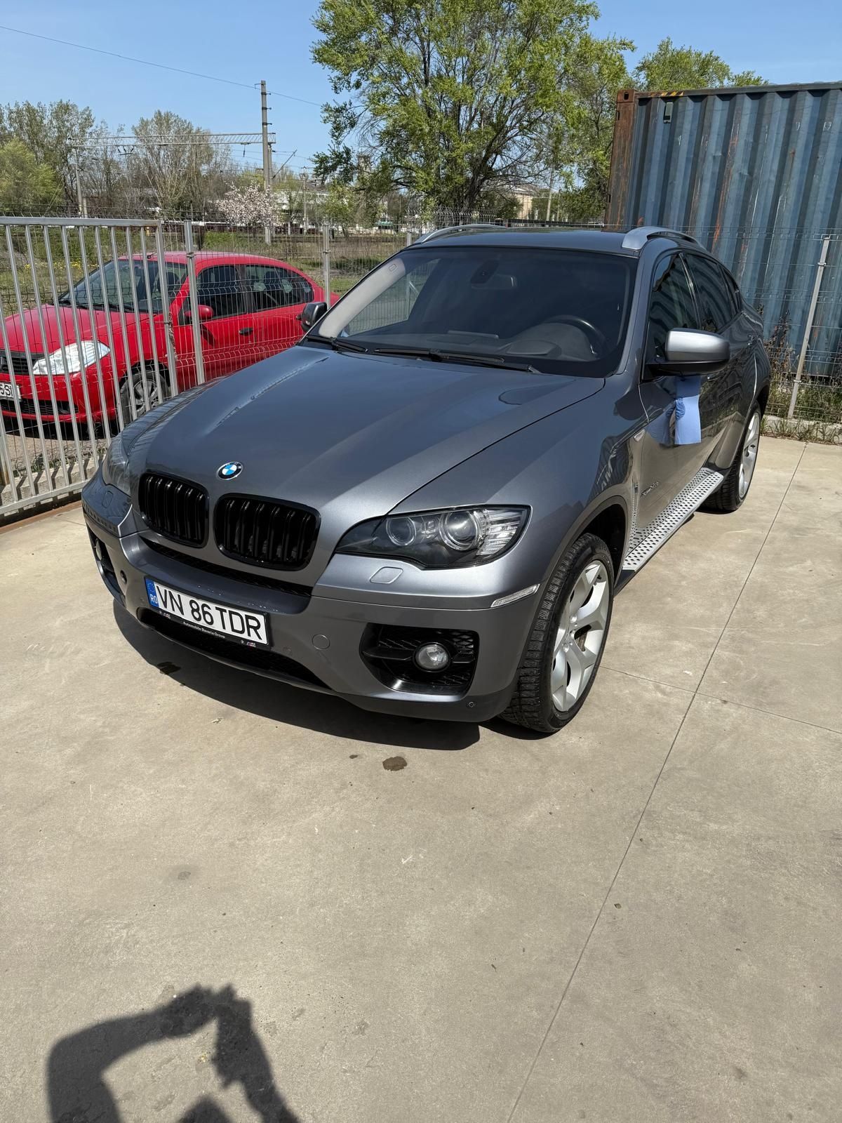 Vand bmw x6 in stare perfecta