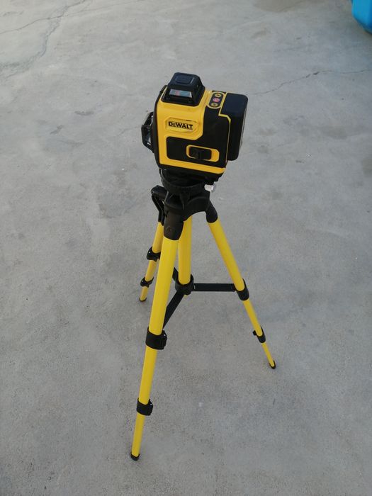 Lazer DEWALT 4D srochni sotiladi