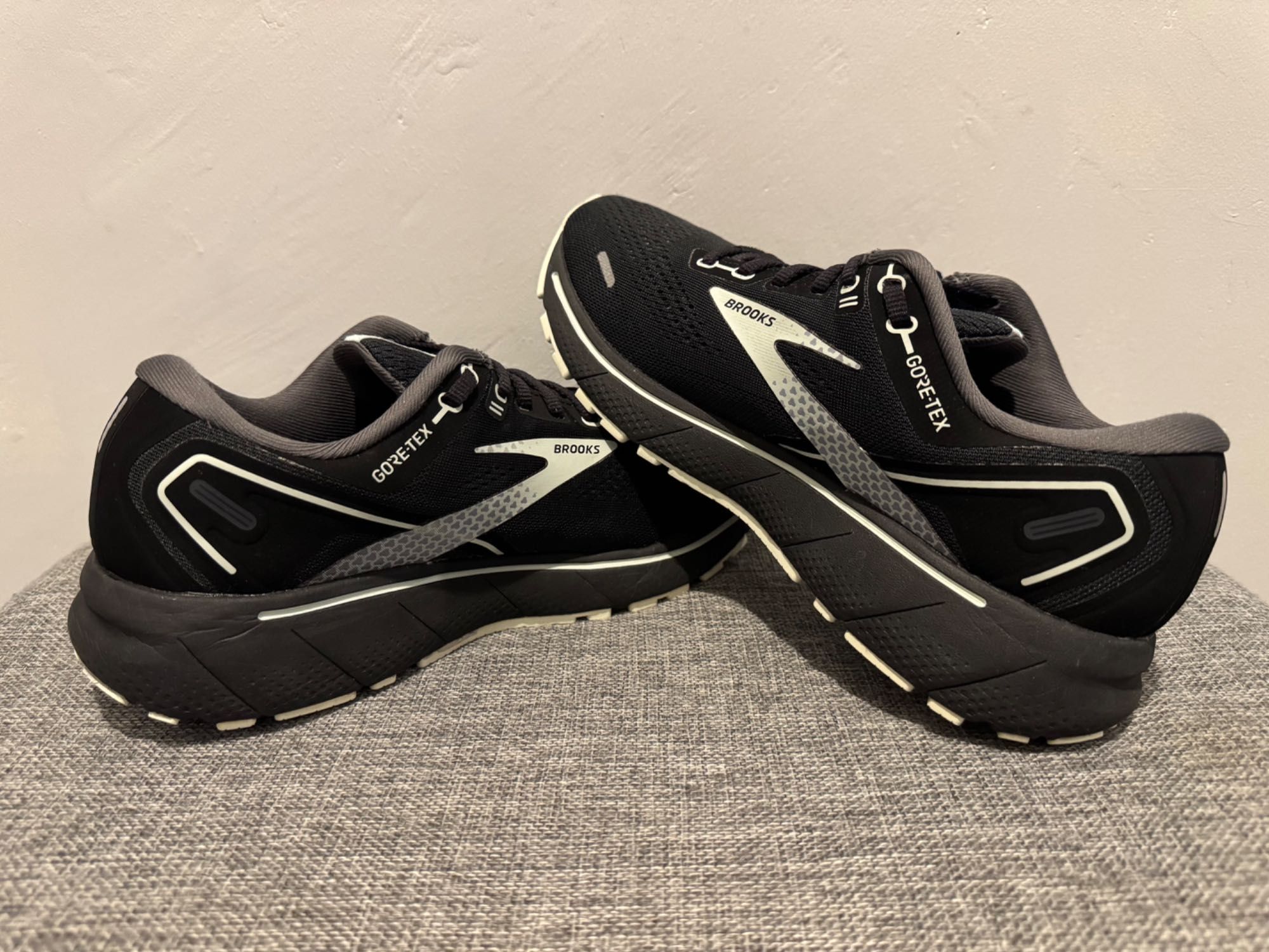 Brooks Ghost 14 Gtx GORE-TEX.