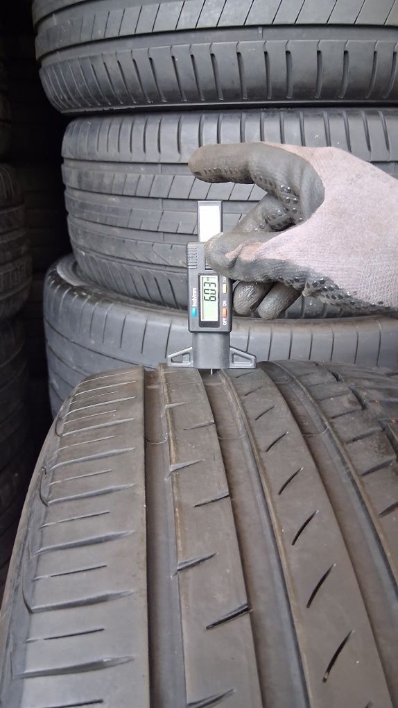 2-Броя летни гуми 235/40/R18 Continental