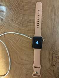 Смарт часовник Apple Watch 6, 40 mm,