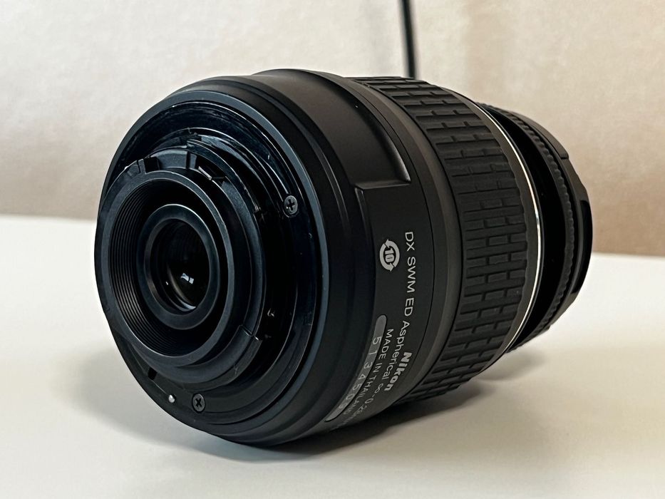 Обектив Nikon AF-S DX Nikkor 18-55mm f/3.5-5.6G ED II