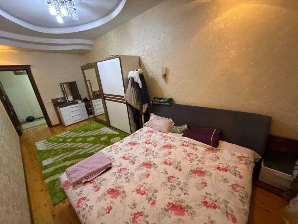 Продаётся елитная квартира: 3/7/7  ор-р Метро Ойбек. (ихв)