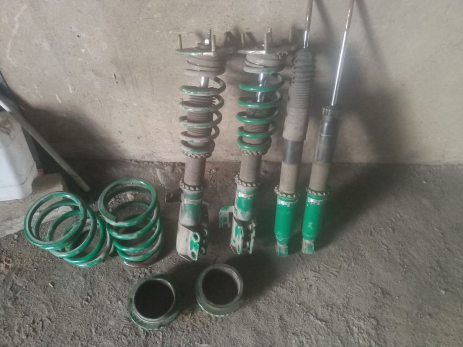 Продам стойки на альфард