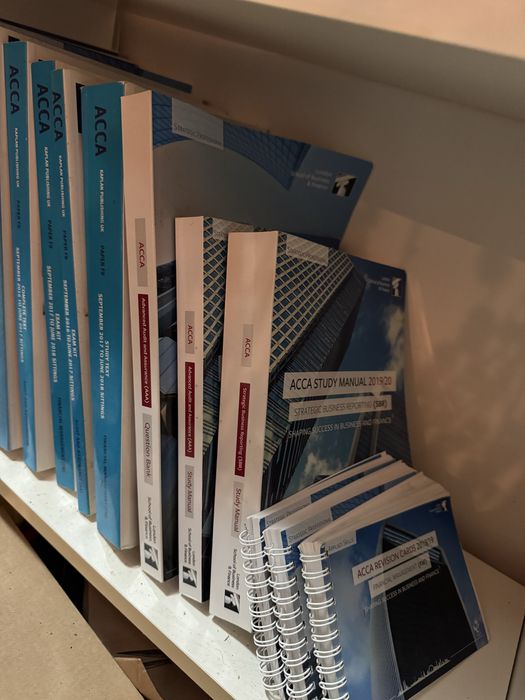 Carti pentru examnele ACCA
