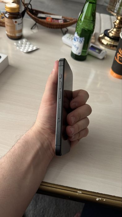 Iphone 15 pro black 128 gb