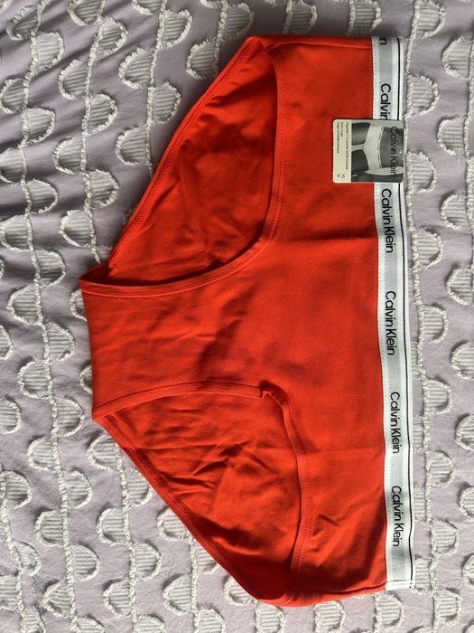 Calvin Klein марково дамско и мъжко бельо