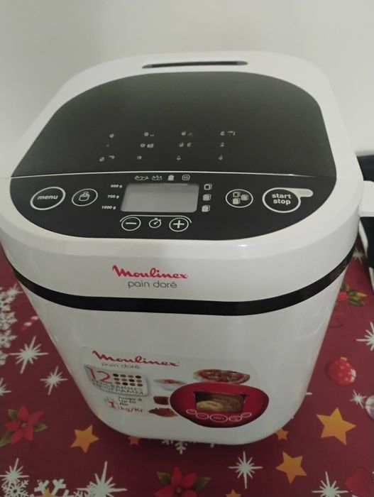 Vând urgent apărat de făcut pâine nou fara livrare