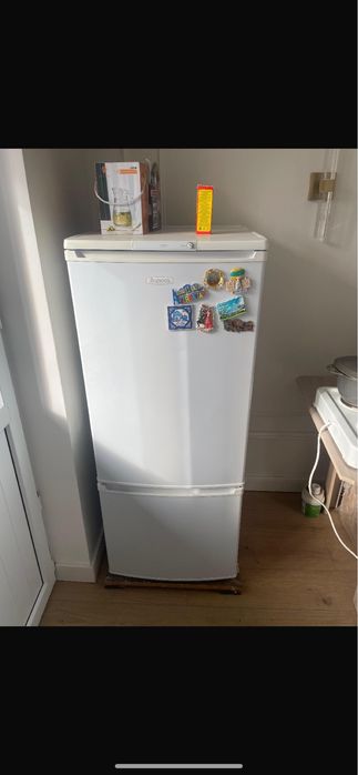 Холодильник бирюса