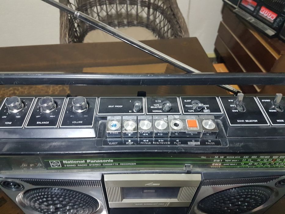 National Panasonic магнитола сотилади