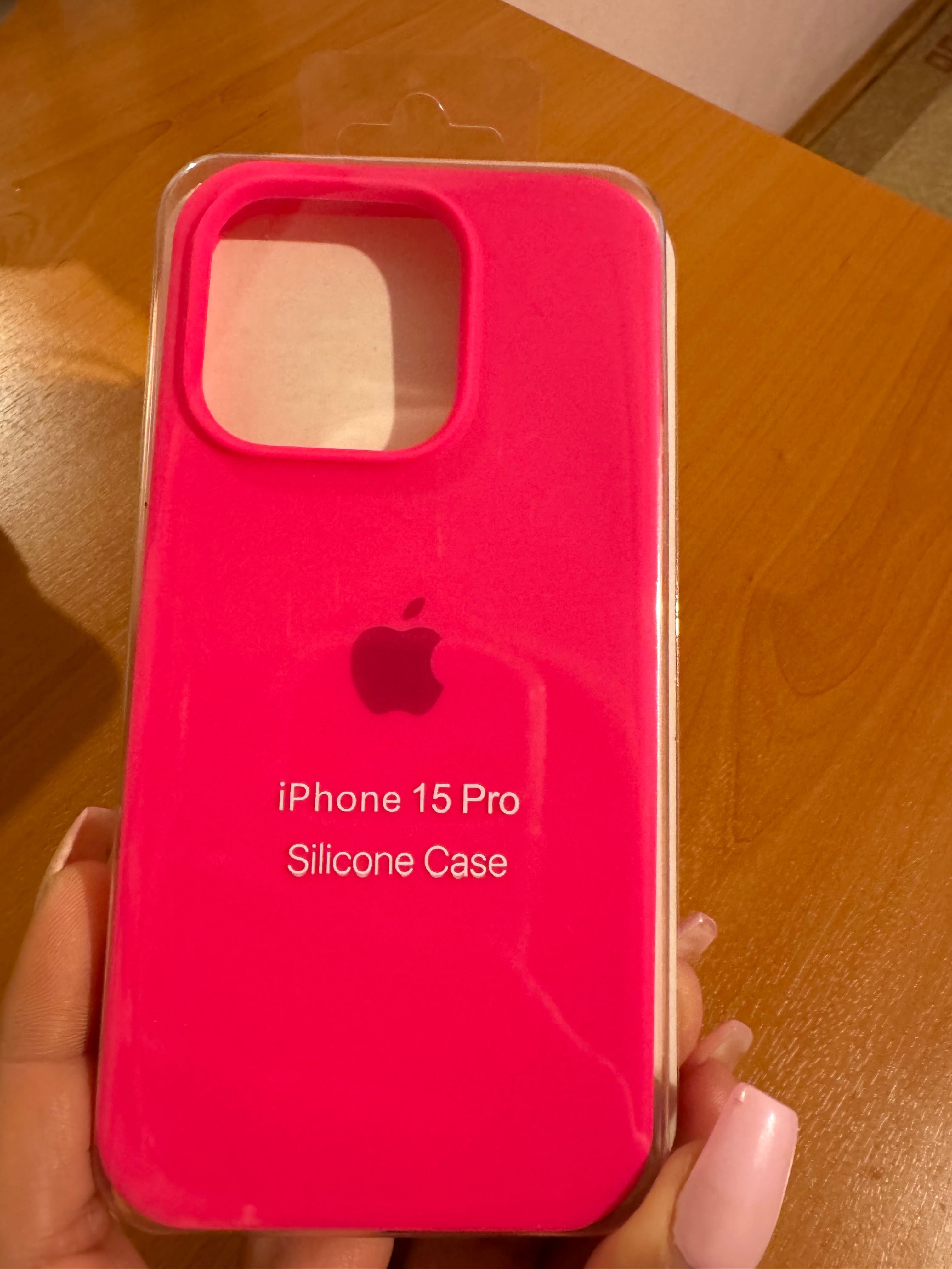 Кейс за iPhone 15 Pro оригинален