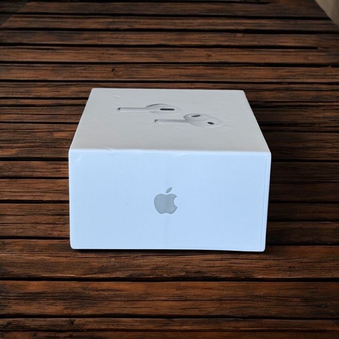 AirPods Pro 3 НЕотваряни